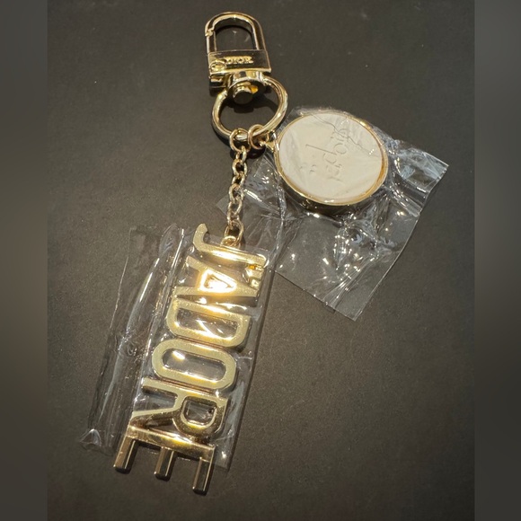 NIB DIOR JADORE GWP KEYCHAIN - Picture 1 of 1